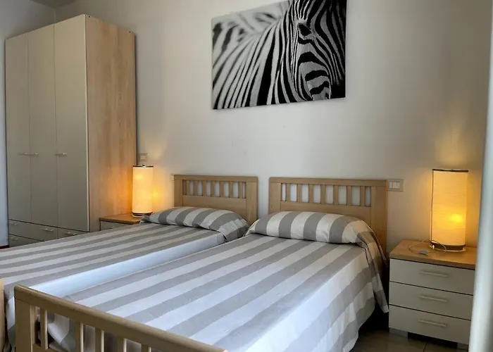 Verdi, A 100 Metri Dal Mare. * Viareggio