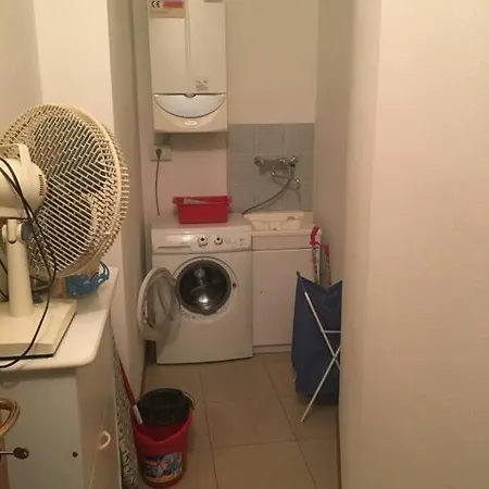 Verdi, A 100 Metri Dal Mare.